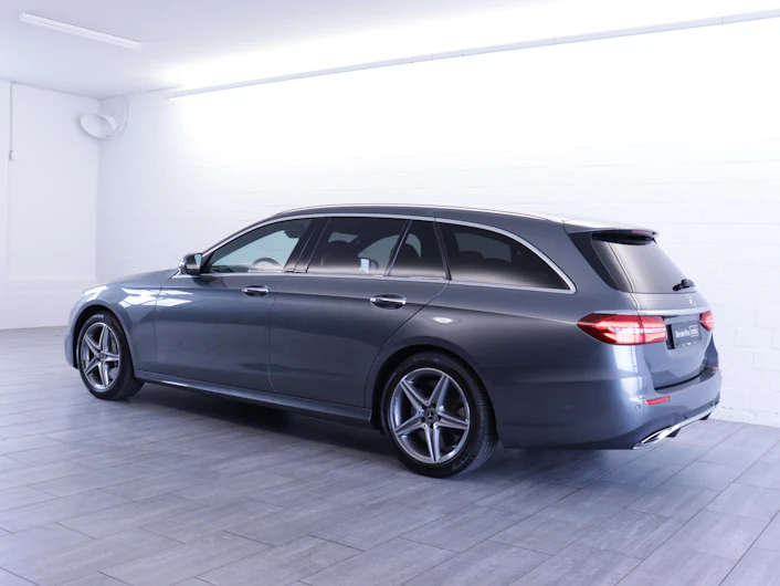 Fahrzeugbild MERCEDES-BENZ E 450