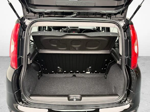 https://vehicle.imgix.net/4353617/0013e29d-5ddd-463c-b0de-186a59072e58.jpg