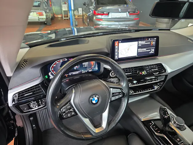 BMW 520d xDrive Touring G31 (CH) 📍