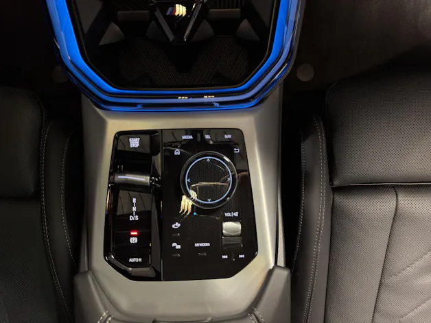 BMW X3 M50i