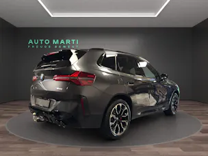 BMW X3 M50i