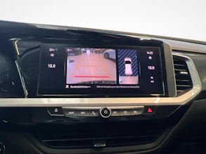 https://vehicle.imgix.net/4353700/458a7785-2354-40e9-9d4e-31edfc4bbe04.jpg