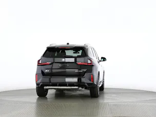 BMW X1 30e xDrive paddles