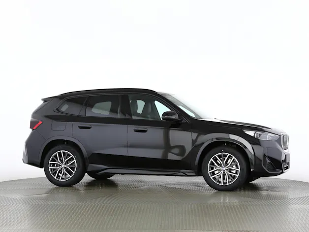 BMW X1 30e xDrive paddles