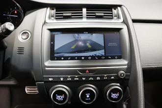 https://vehicle.imgix.net/4353775/2646c558-ba78-4503-b5c2-d1f846b899a3.JPG