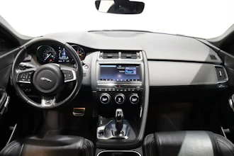 https://vehicle.imgix.net/4353775/9386a57c-07a2-4d32-a877-a75a42eda433.JPG