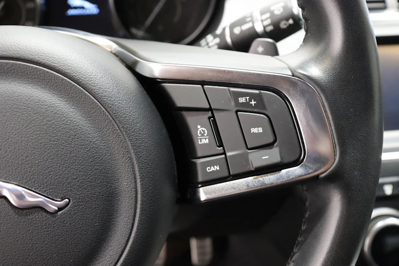 image du véhicule JAGUAR E-PACE