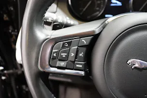 Jaguar E-Pace 2.0 T 200 R-Dynamic S AWD