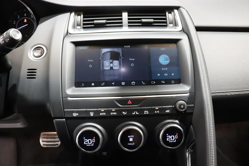 image du véhicule JAGUAR E-PACE