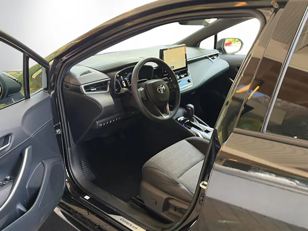 Toyota Corolla Touring Sports 2.0 HSD Swiss Edition