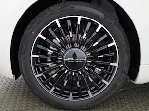 Fiat 500 1.0 Hybrid La Prima