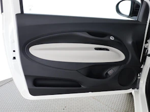 Fahrzeugbild FIAT 500 1.0 Hybrid La Prima