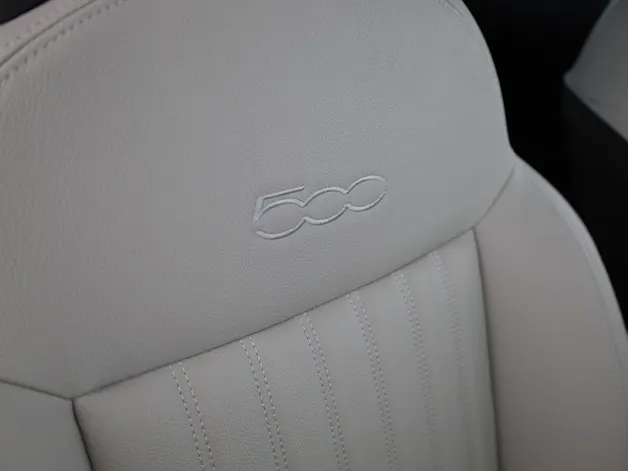 Fiat 500 1.0 Hybrid La Prima