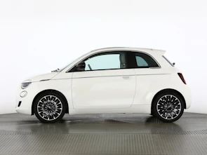 Fahrzeugbild FIAT 500 1.0 Hybrid La Prima