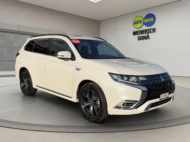 MITSUBISHI OUTLANDER 7
