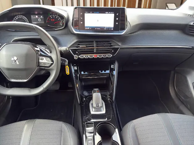 Peugeot 208 1.2 PureTech 100 Allure