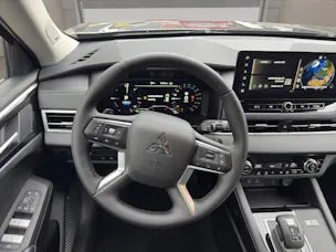 Mitsubishi Outlander 2.4 PHEV Invite 4x4