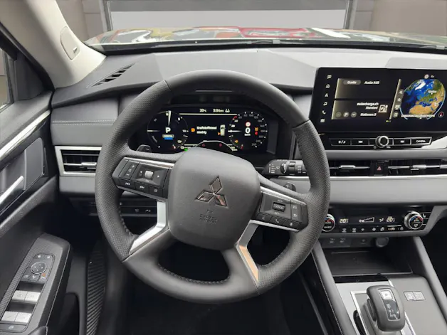 Mitsubishi Outlander 2.4 PHEV Invite 4x4