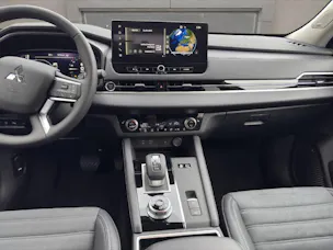 Mitsubishi Outlander 2.4 PHEV Invite 4x4