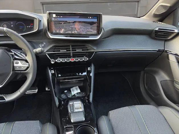 Peugeot 208 1.2 Hybrid 145 GT
