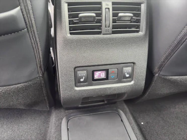 MITSUBISHI OUTLANDER 16