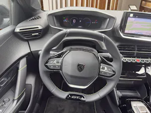 Peugeot 208 1.2 Hybrid 145 GT