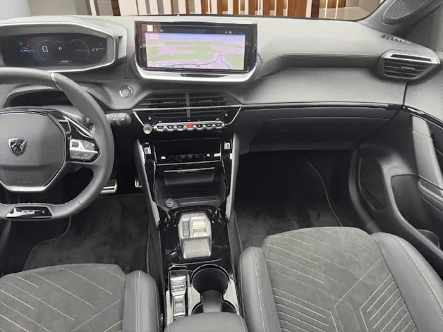 Peugeot 208 1.2 Hybrid 145 GT