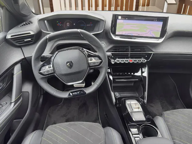Peugeot 208 1.2 Hybrid 145 GT