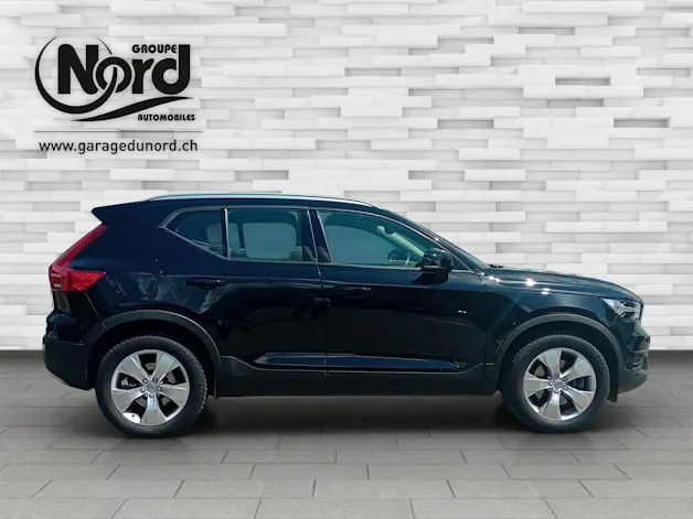 Volvo XC40 2.0 T4 Momentum AWD