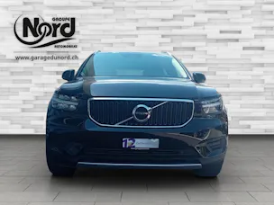 Volvo XC40 2.0 T4 Momentum AWD