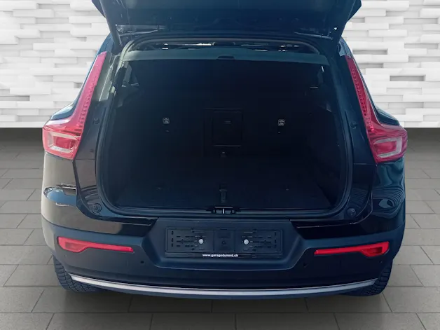 Volvo XC40 2.0 T4 Momentum AWD