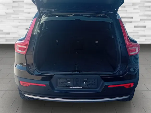 Volvo XC40 2.0 T4 Momentum AWD