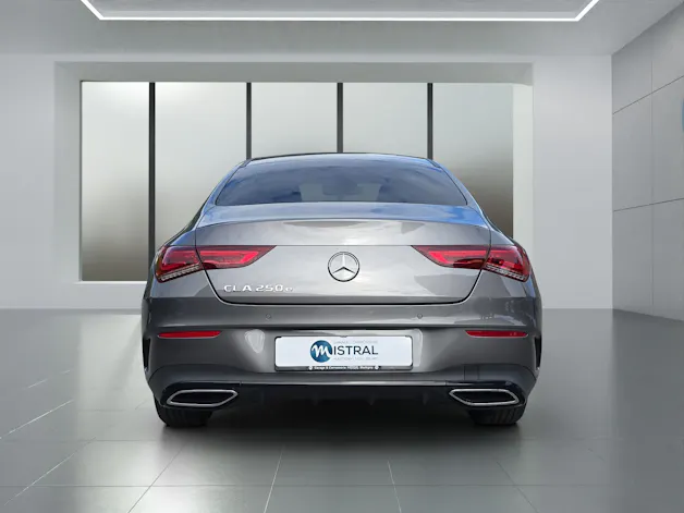 Mercedes-Benz CLA 250 e AMG Line