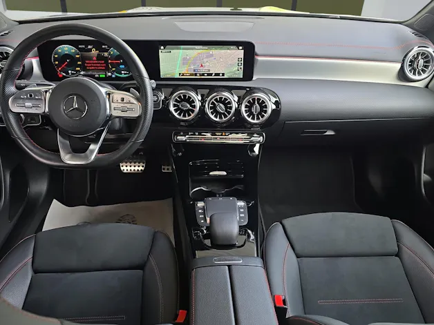 Mercedes-Benz CLA 250 e AMG Line