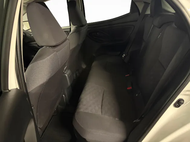 Toyota Yaris 1.5 VVT-i HSD Trend