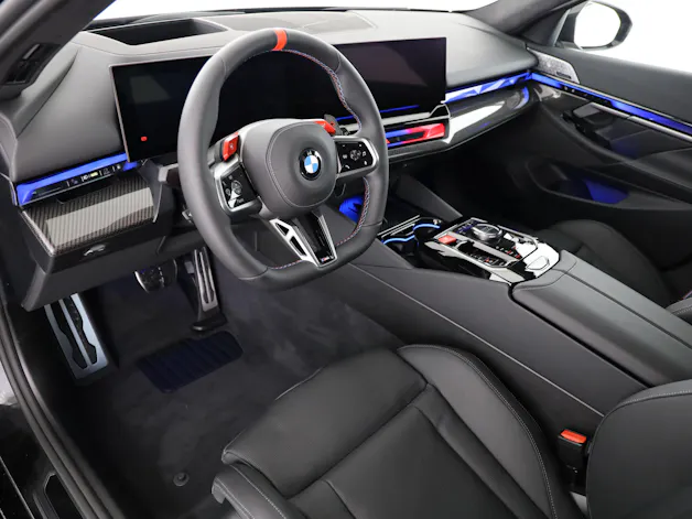 BMW M5 xDrive Touring