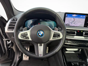https://vehicle.imgix.net/4353981/3c908733-d545-4101-aba7-90c6029abb26.jpg