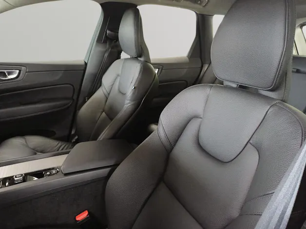 Volvo XC60 2.0 B4 MH Core AWD