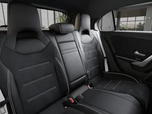 Mercedes-Benz A 250 AMG Line 4m