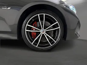 BMW 330e xDrive M Sport