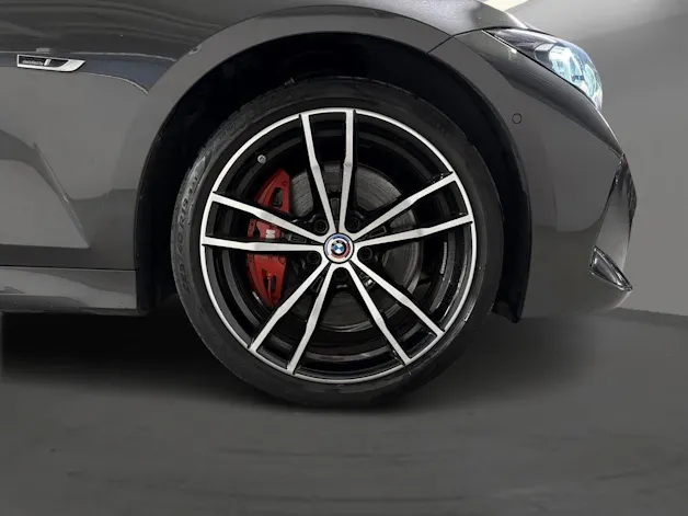 BMW 330e xDrive M Sport