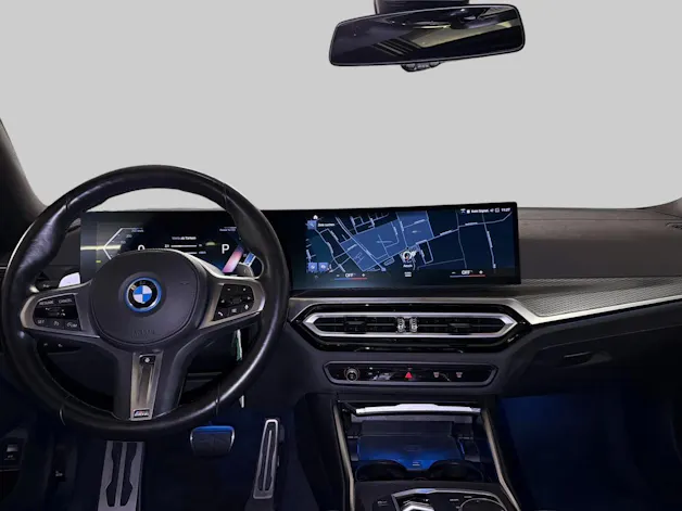 BMW 330e xDrive M Sport