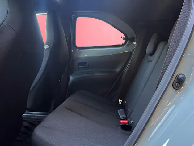 Toyota Aygo X 1.5 VVT-i HSD Trend