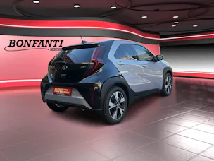 Toyota Aygo X 1.5 VVT-i HSD Trend