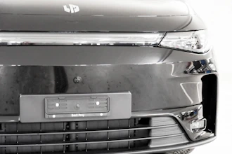 https://vehicle.imgix.net/4354110/03b394a1-d745-4ee2-b8d6-bae2db865bbd.jpg