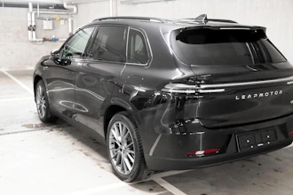 https://vehicle.imgix.net/4354110/e83b3938-0b4c-46c9-8aec-343b8e0dd289.jpg