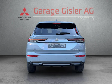 MITSUBISHI OUTLANDER 6