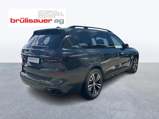 BMW X7 M60i