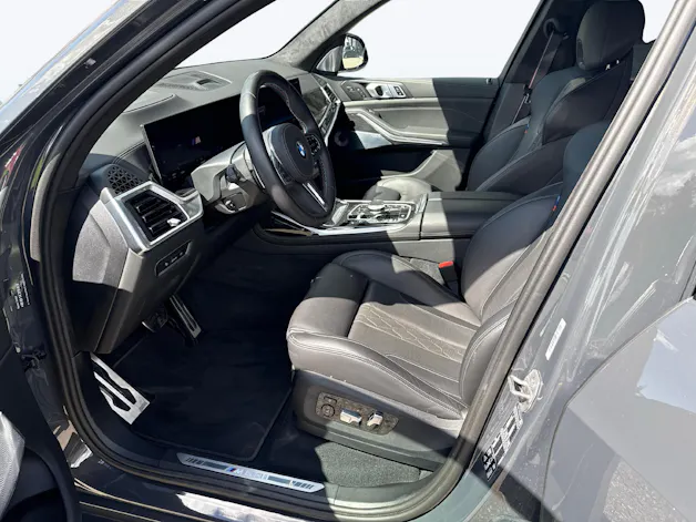 BMW X7 M60i
