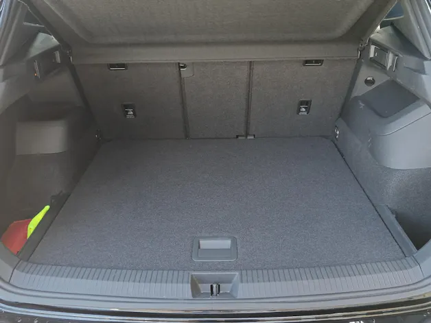 VW Tiguan 2.0 TSI R-Line Black Style 4motion*5J Garantie*8-Fach Räder*Standheizung*